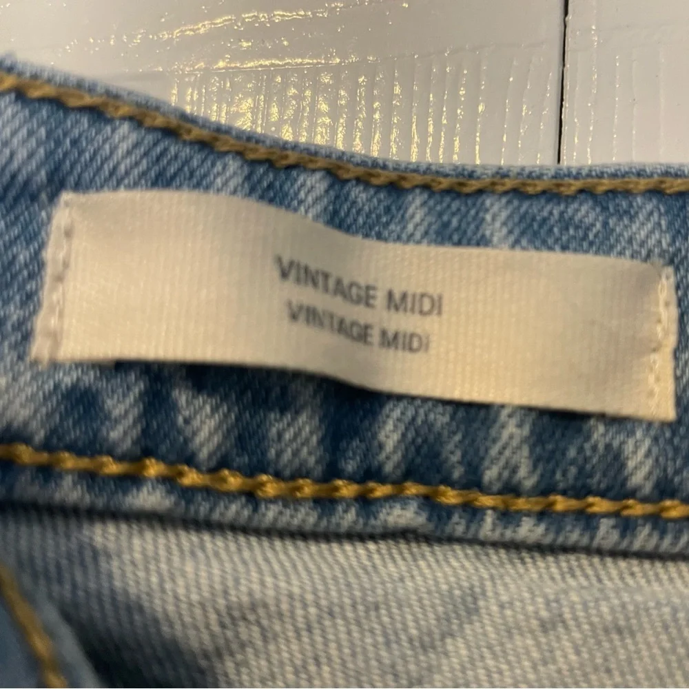 Universal Thread Vintage Midi Button Fly 4” Denim Shorts 16/33R - Picture 6 of 7